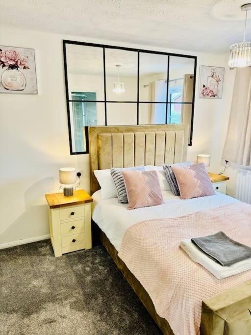 Holiday home Luxury 4 Bed House In *