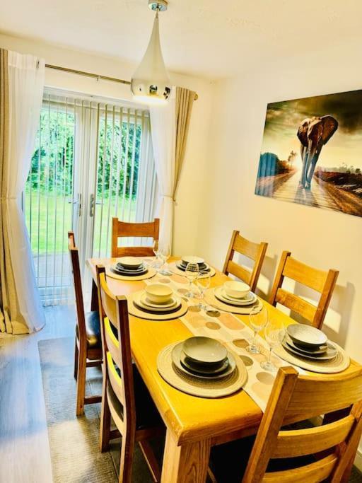 Holiday home Luxury 4 Bed House In Coventry